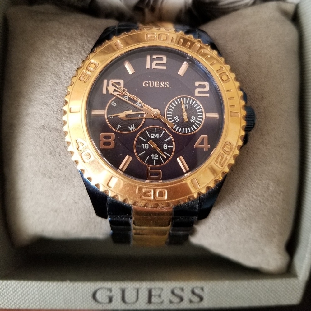 Women's Rose Gold/Navy Blue Watch